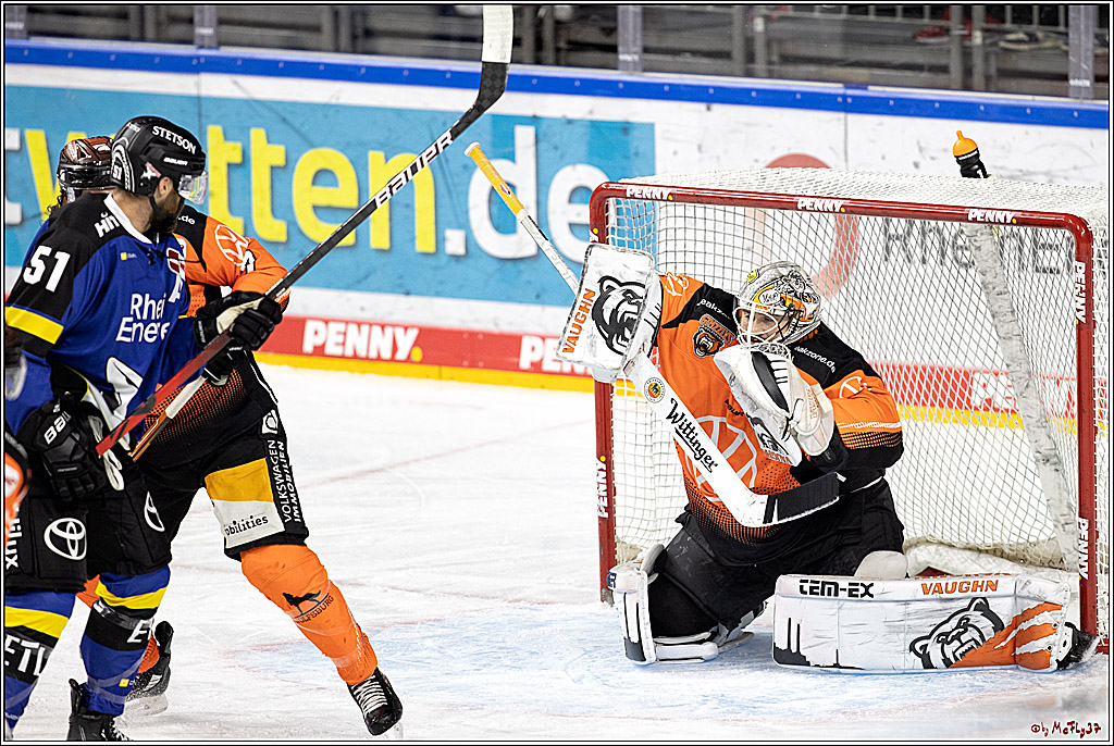 PENNY DEL;  Koelner Haie - Grizzlys Wolfsburg; Koeln, 25.11.2021